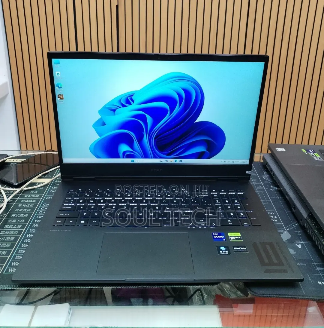New Laptop HP Omen 16 16GB Intel Core i9 SSD 1T