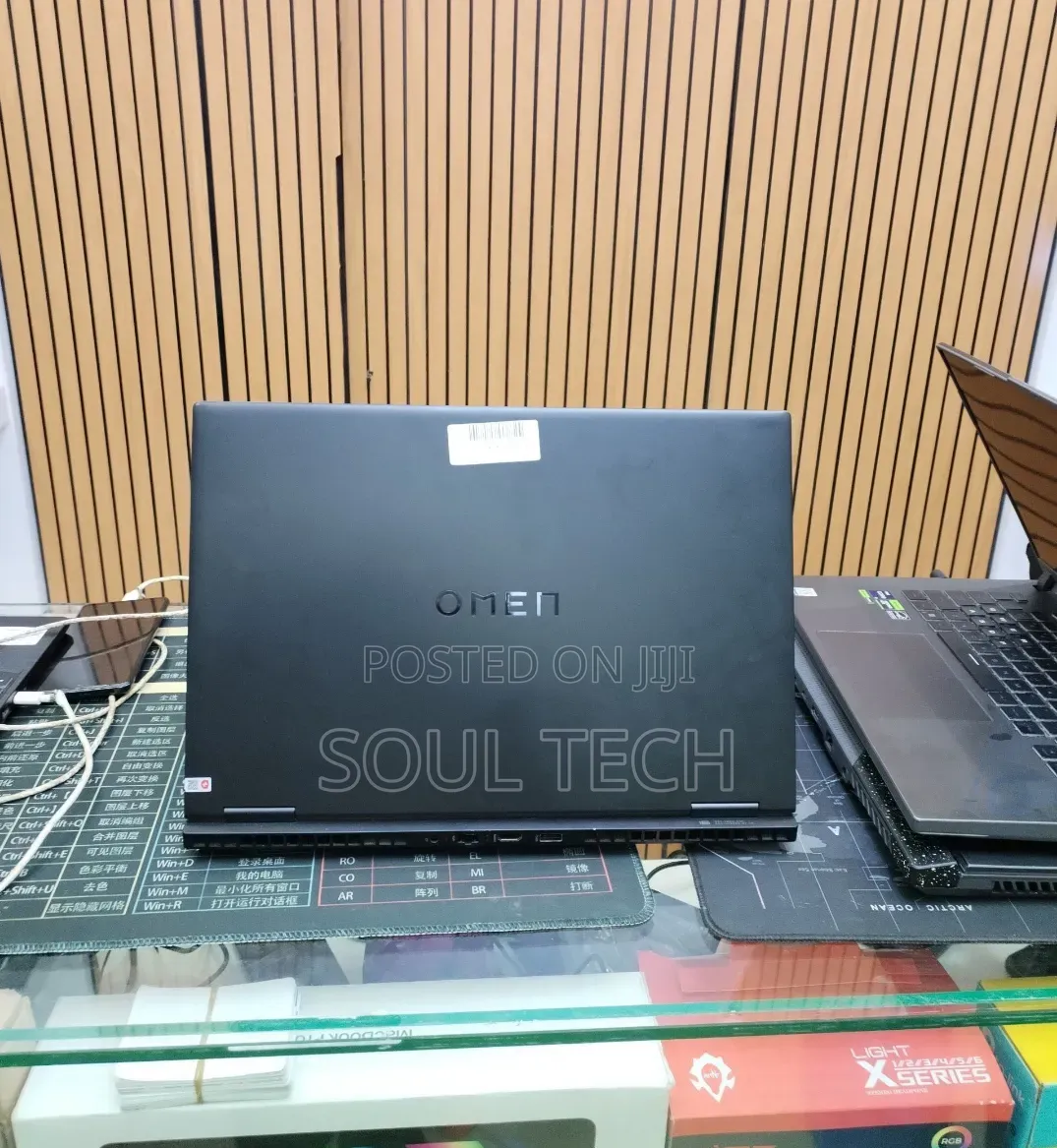 New Laptop HP Omen 16 16GB Intel Core i9 SSD 1T