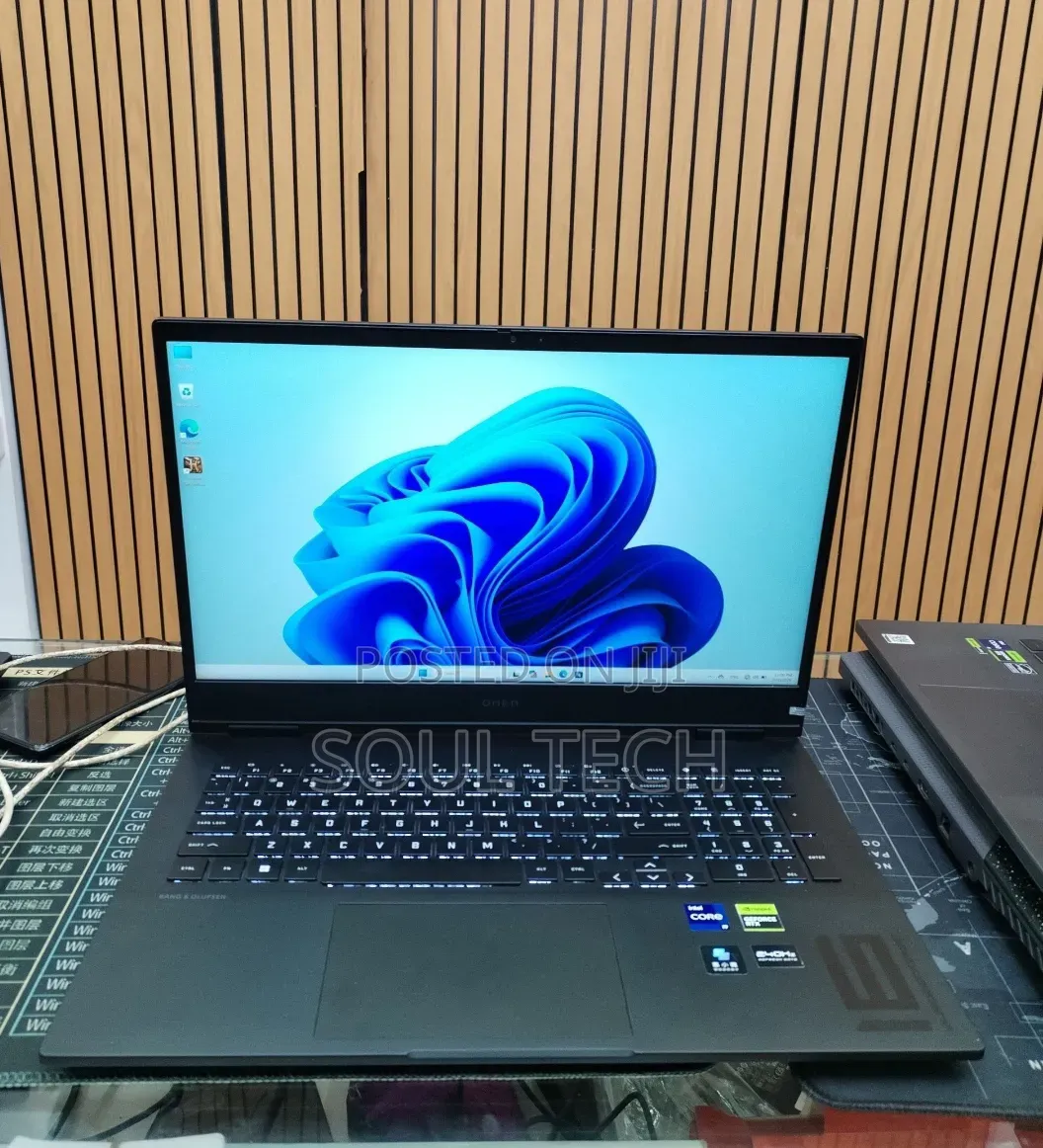 New Laptop HP Omen 16 16GB Intel Core i9 SSD 1T
