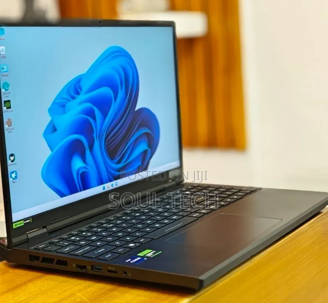 New Laptop Acer Predator Helios 300 16GB Intel Core i9 SSD 1T