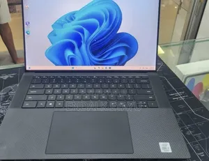 New Laptop Dell XPS 15 16GB Intel Core i7 SSD 512GB