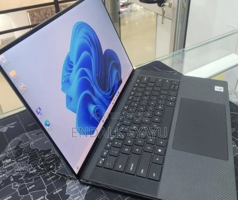 New Laptop Dell XPS 15 16GB Intel Core i7 SSD 512GB