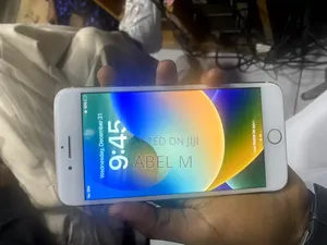 Apple iPhone 8 Plus 64 GB White