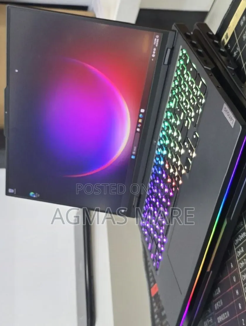 New Laptop Lenovo Legion Pro 7 48GB Intel Core i9 SSD 1T