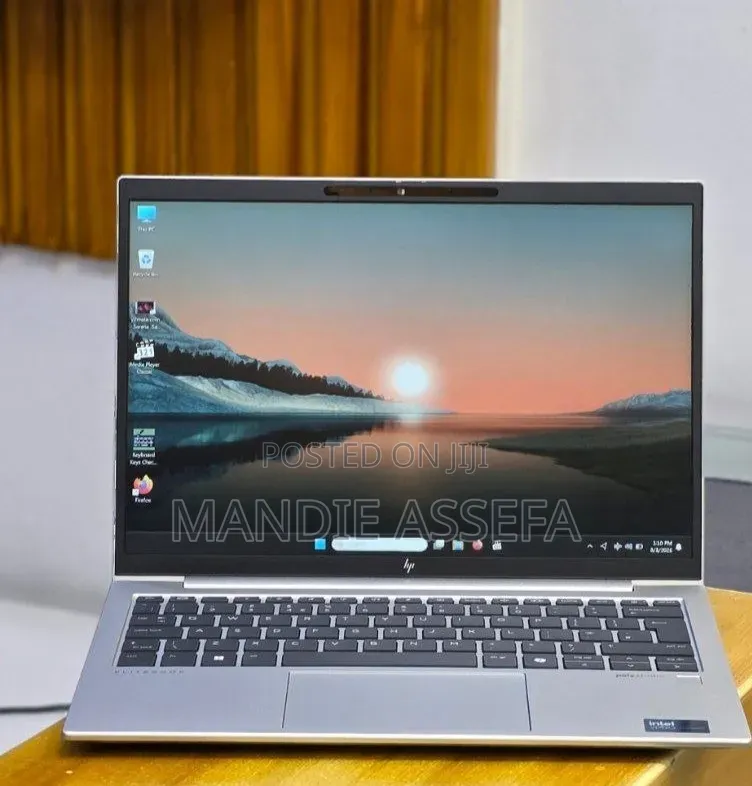 New Laptop HP Elitebook 830 G11 16GB Intel Core Ultra 7 SSD 512GB