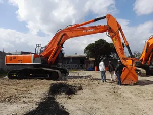 Excavtor Hitachi HP 350 Model 2023