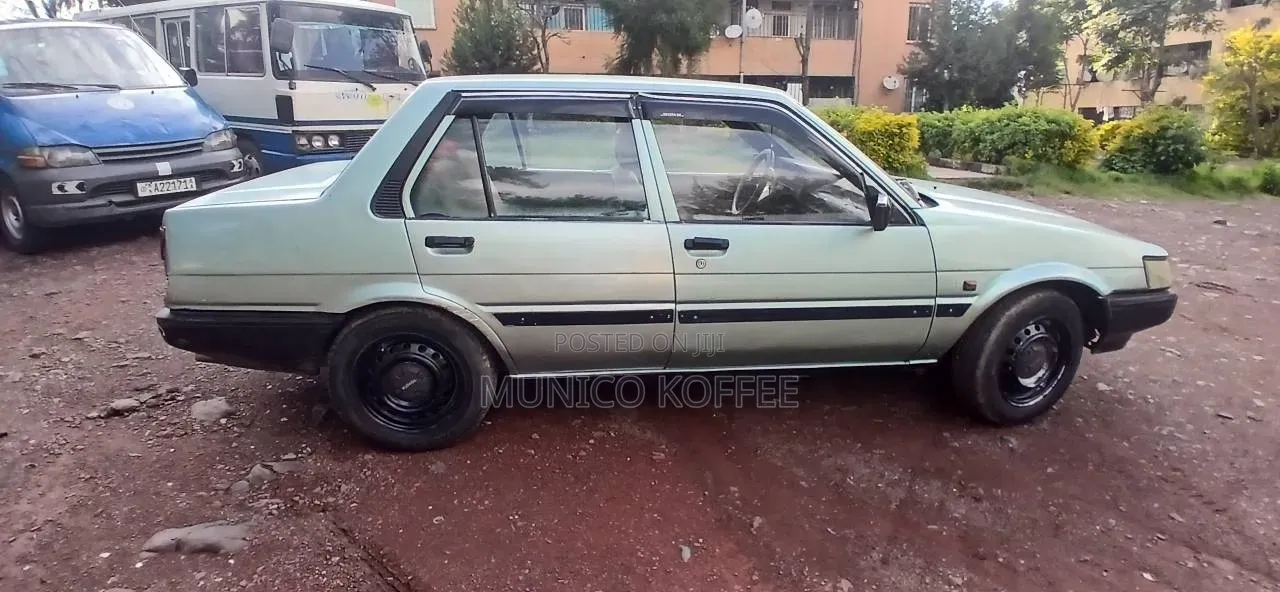 Toyota Corolla II 1985 Silver