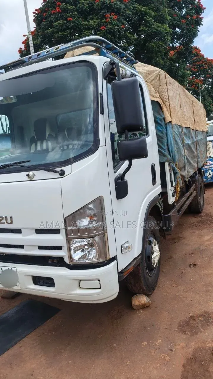 Isuzu. Obama. 2024
