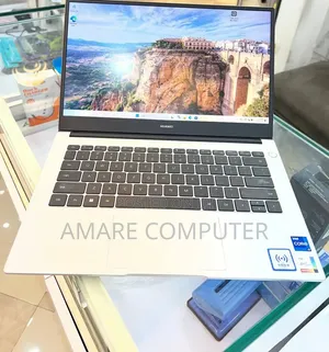 New Laptop Huawei 16GB Intel Core i7 SSD 512GB