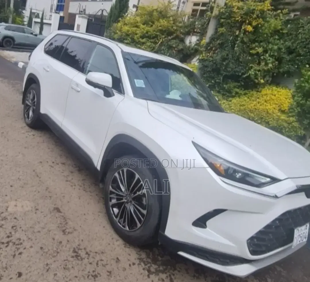 Toyota Grand Highlander 2025 White