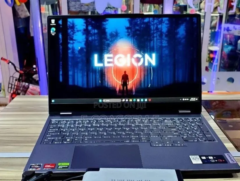 New Laptop Lenovo 16GB AMD Ryzen 7 SSD 512GB