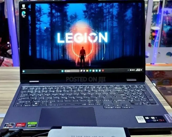 New Laptop Lenovo 16GB AMD Ryzen 7 SSD 512GB