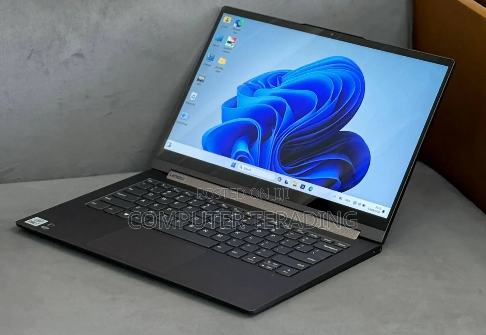 New Laptop Lenovo 12GB Intel Core i7 SSD 512GB
