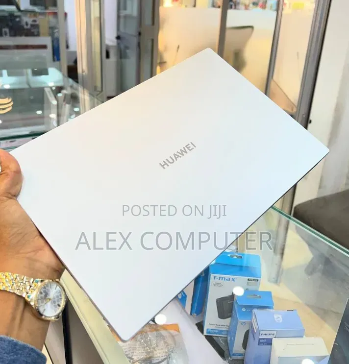 New Laptop Huawei 16GB Intel Core i7 SSD 512GB