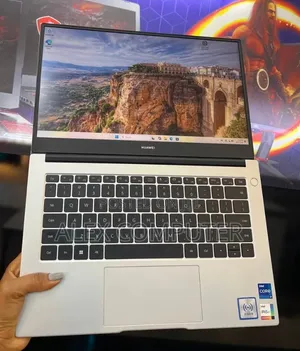 New Laptop Huawei 16GB Intel Core i7 SSD 512GB