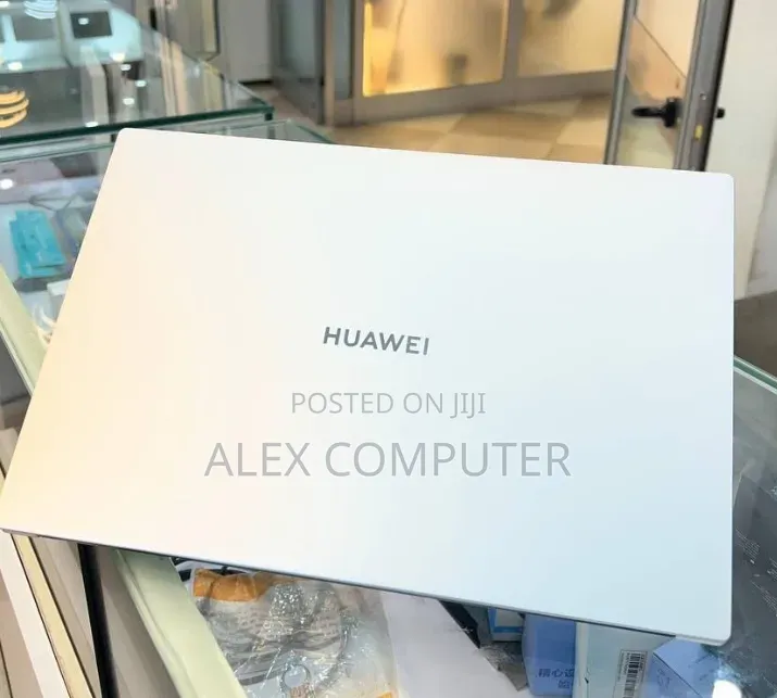 New Laptop Huawei 16GB Intel Core i7 SSD 512GB