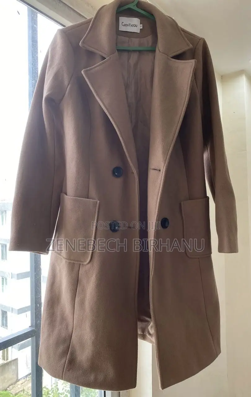 Chouyatou Women’s Elegant Double-Breasted Wool Blend Coat – Brand New