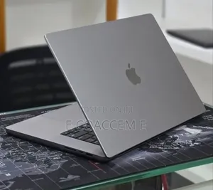 New Laptop Apple MacBook 16GB SSD 512GB