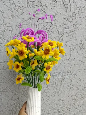 Kello Fuzzy Wire Flowers