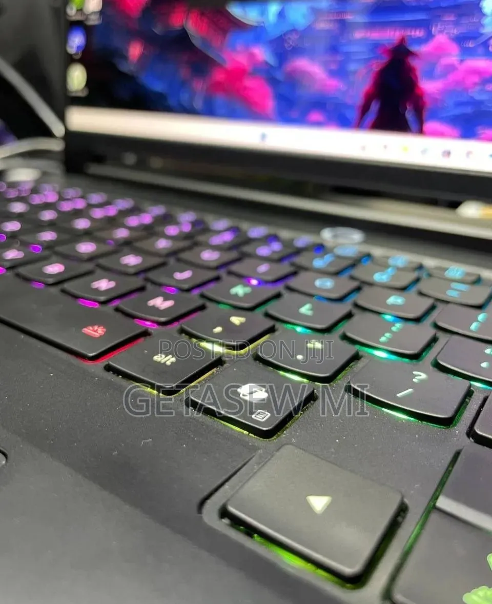 New Laptop Lenovo Legion 7 32GB Intel Core Ultra 9 SSD 1T