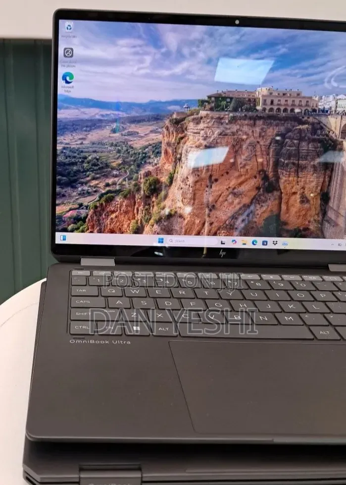 New Laptop HP OmniBook Ultra Flip 14" 32GB Intel Core Ultra 7 SSD 2T