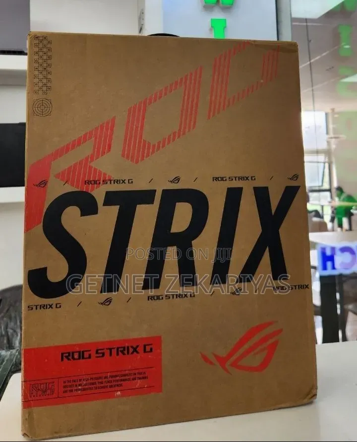 New Laptop Asus ROG Strix G18 32GB Intel Core Ultra 9 SSD 2T