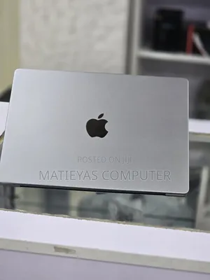 New Laptop Apple MacBook Pro 2021 M1 32GB Apple M1 Pro SSD 512GB
