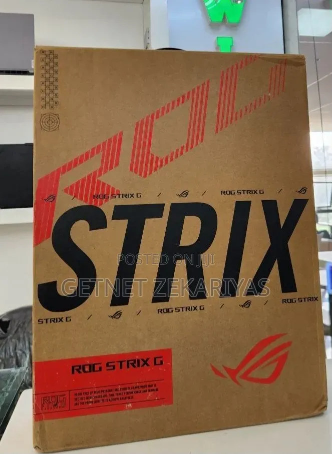 New Laptop Asus ROG Strix G18 32GB Intel Core Ultra 9 SSD 2T