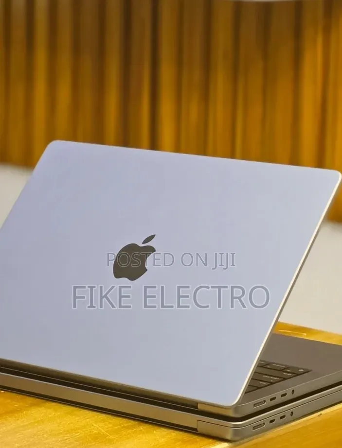 New Laptop Apple MacBook Pro 2021 M1 32GB Apple M1 Pro SSD 512GB