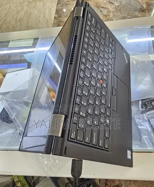 New Laptop Lenovo Yoga 330 8GB Intel Core i5 SSD 512GB