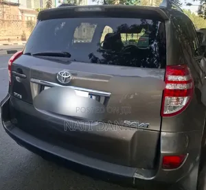 Toyota RAV4 2012 Gray