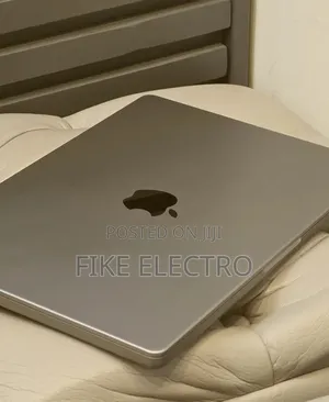 New Laptop Apple MacBook Pro 2021 M1 32GB Apple M1 Pro SSD 512GB