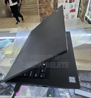 New Laptop Lenovo Yoga 330 8GB Intel Core i5 SSD 512GB