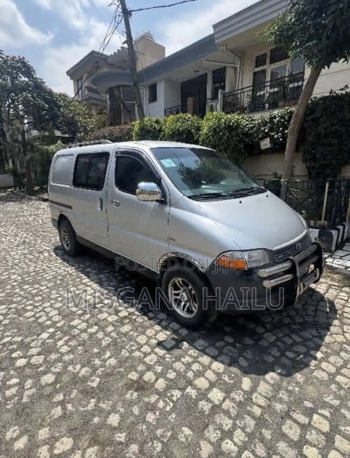 Toyota HiAce 2003 Silver