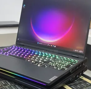 New Laptop Lenovo Legion Pro 7 48GB Intel Core i9 SSD 1T