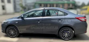 Toyota Yaris 2014 Gray