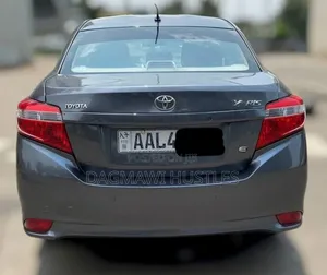 Toyota Yaris 2014 Gray