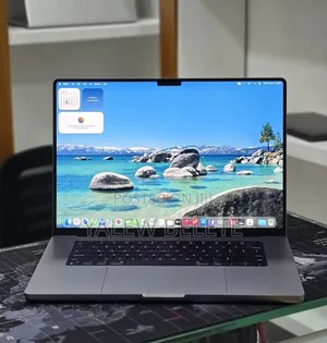 New Laptop Apple MacBook Pro 2023 M2 Pro 16GB Apple M2 SSD 512GB