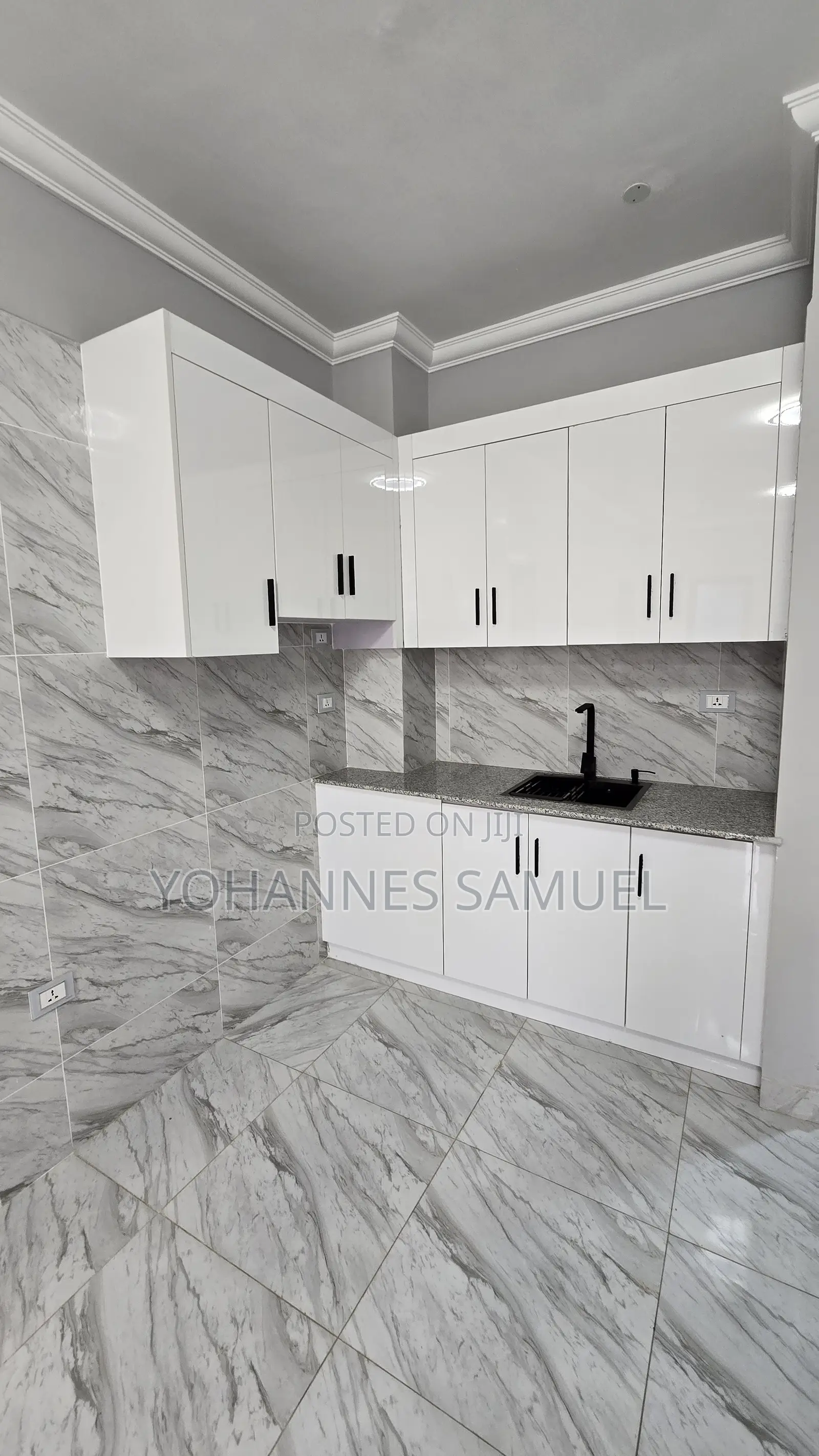 2bdrm Apartment in Hiya Real-Estate, Yeka for sale