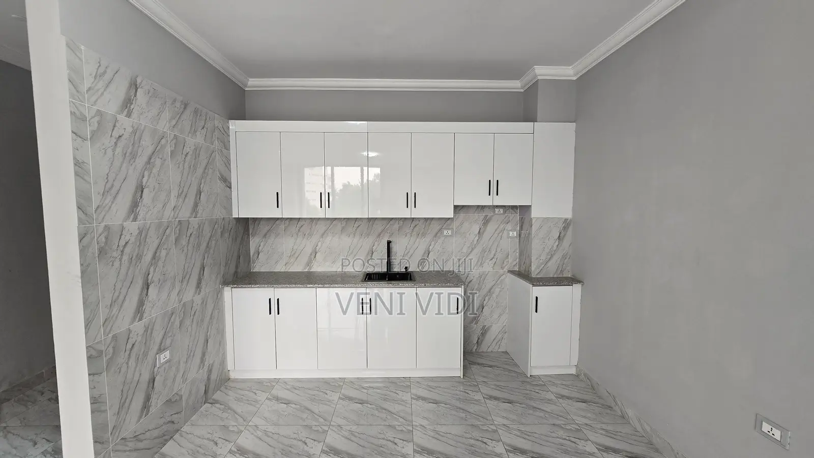 2bdrm Apartment in Hiya, Yeka for sale