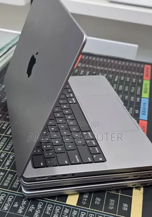 New Laptop Apple MacBook Pro 2020 M1 16GB Apple M1 SSD 512GB