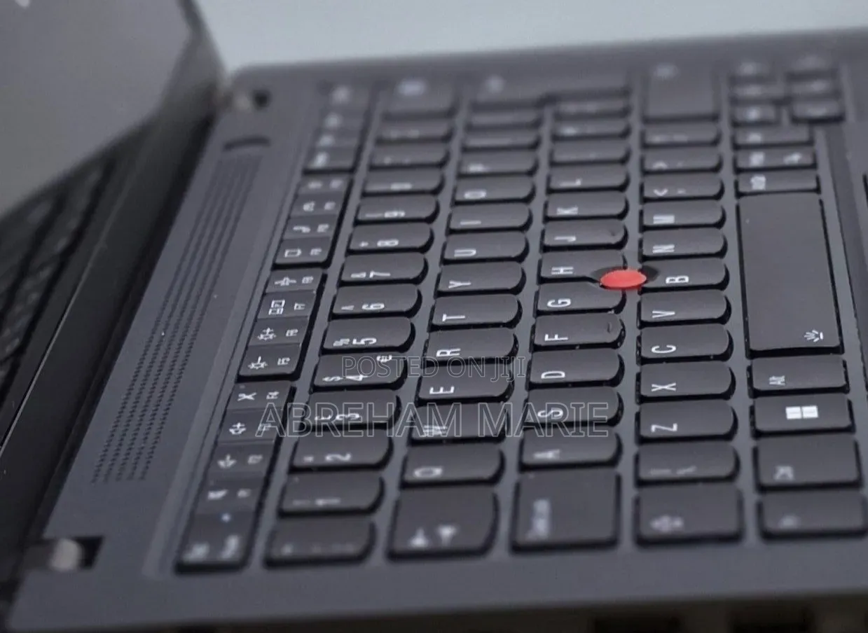 New Laptop Lenovo ThinkPad T14 G3 16GB Intel Core i7 SSD 512GB