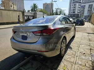 Hyundai Avante 2015 Gray