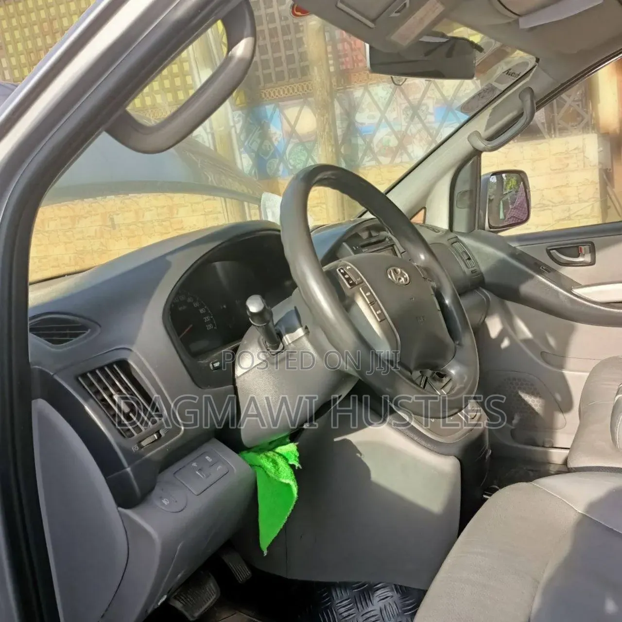 Hyundai Starex 2016 Silver
