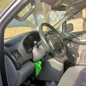 Hyundai Starex 2016 Silver