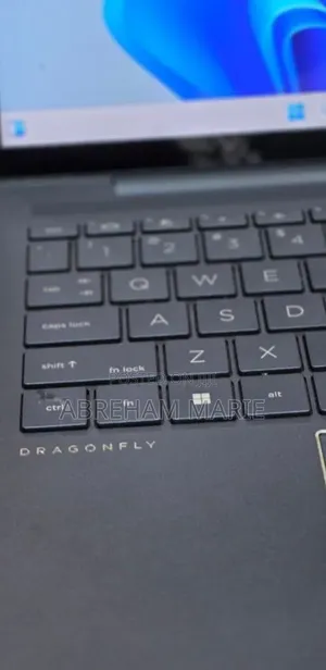 New Laptop HP Dragonfly G3 16GB Intel Core i7 SSD 512GB