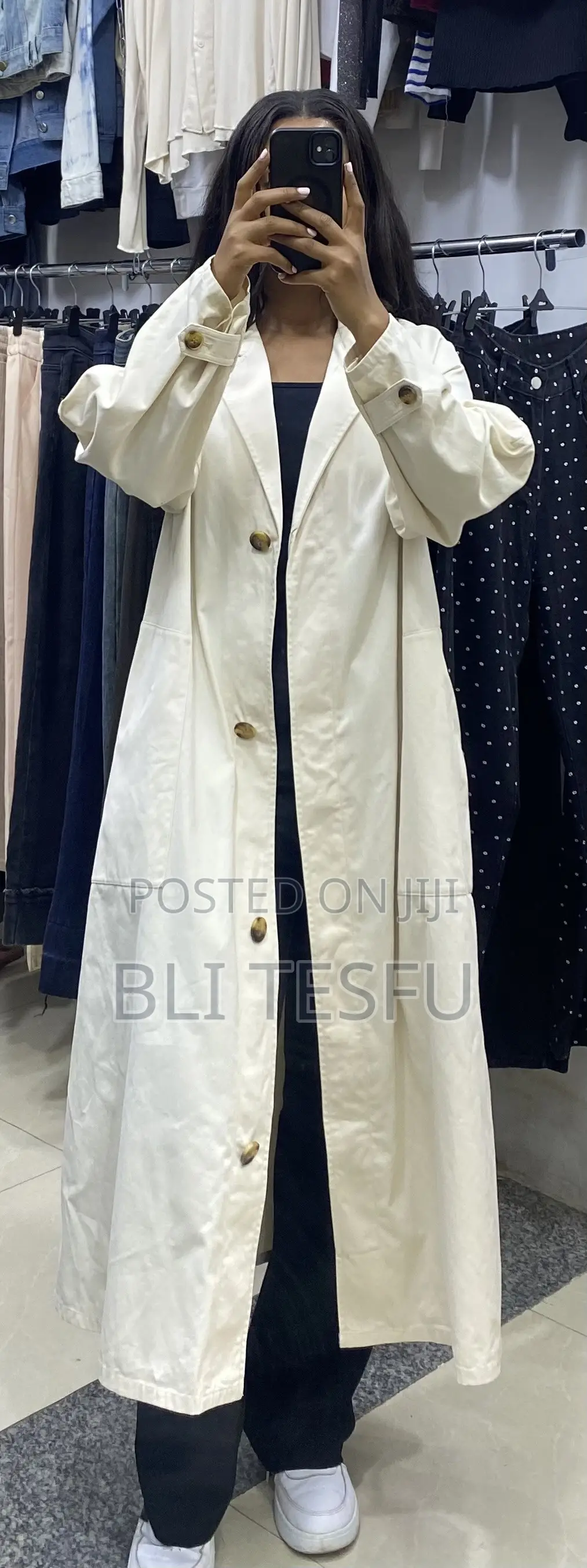 White Gawn Coat
