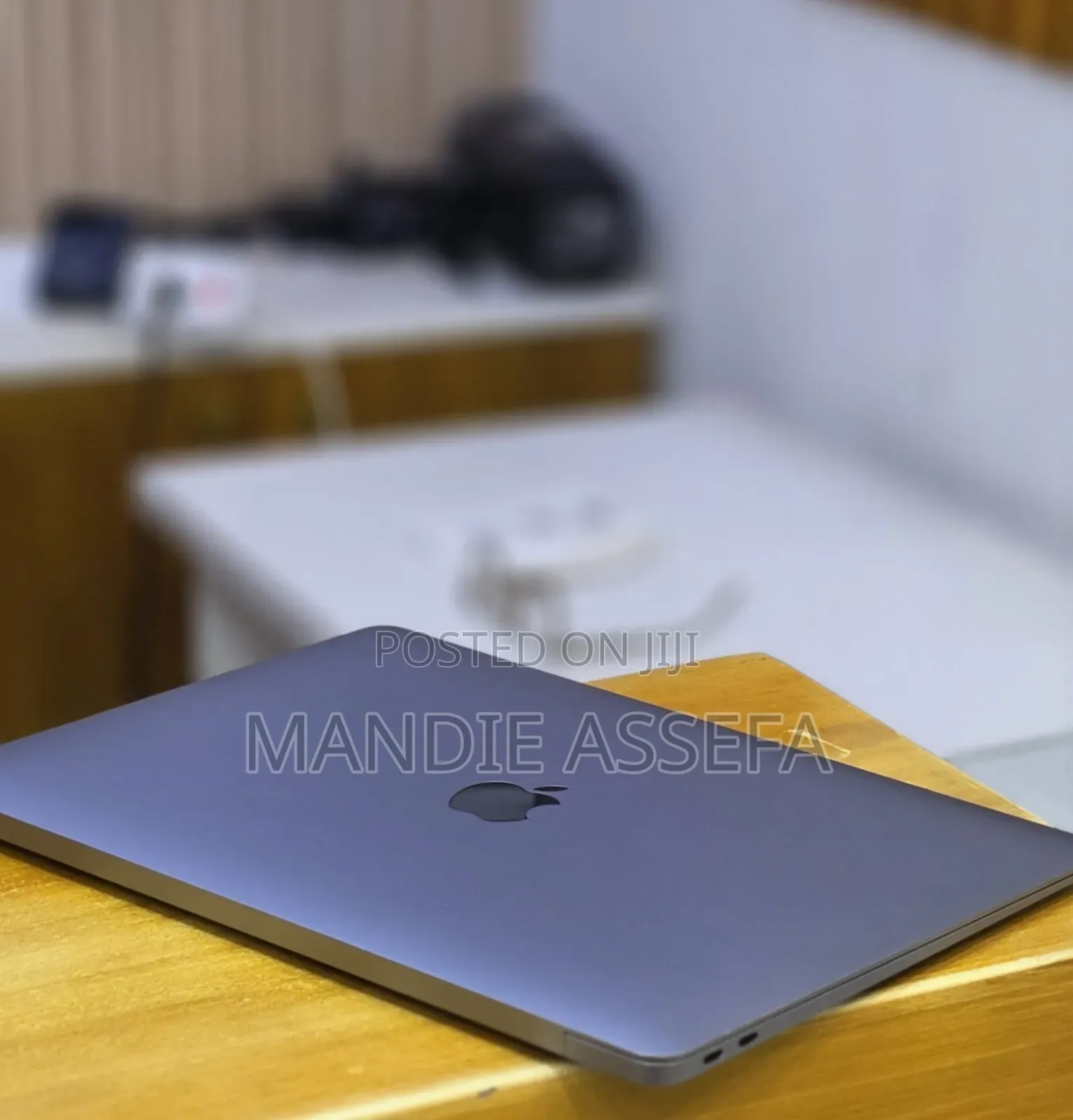 New Laptop Apple MacBook Air 2020 M1 16GB Apple M1 SSD 256GB