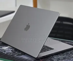 New Laptop Apple MacBook Pro 2023 M2 16GB Apple M2 SSD 512GB