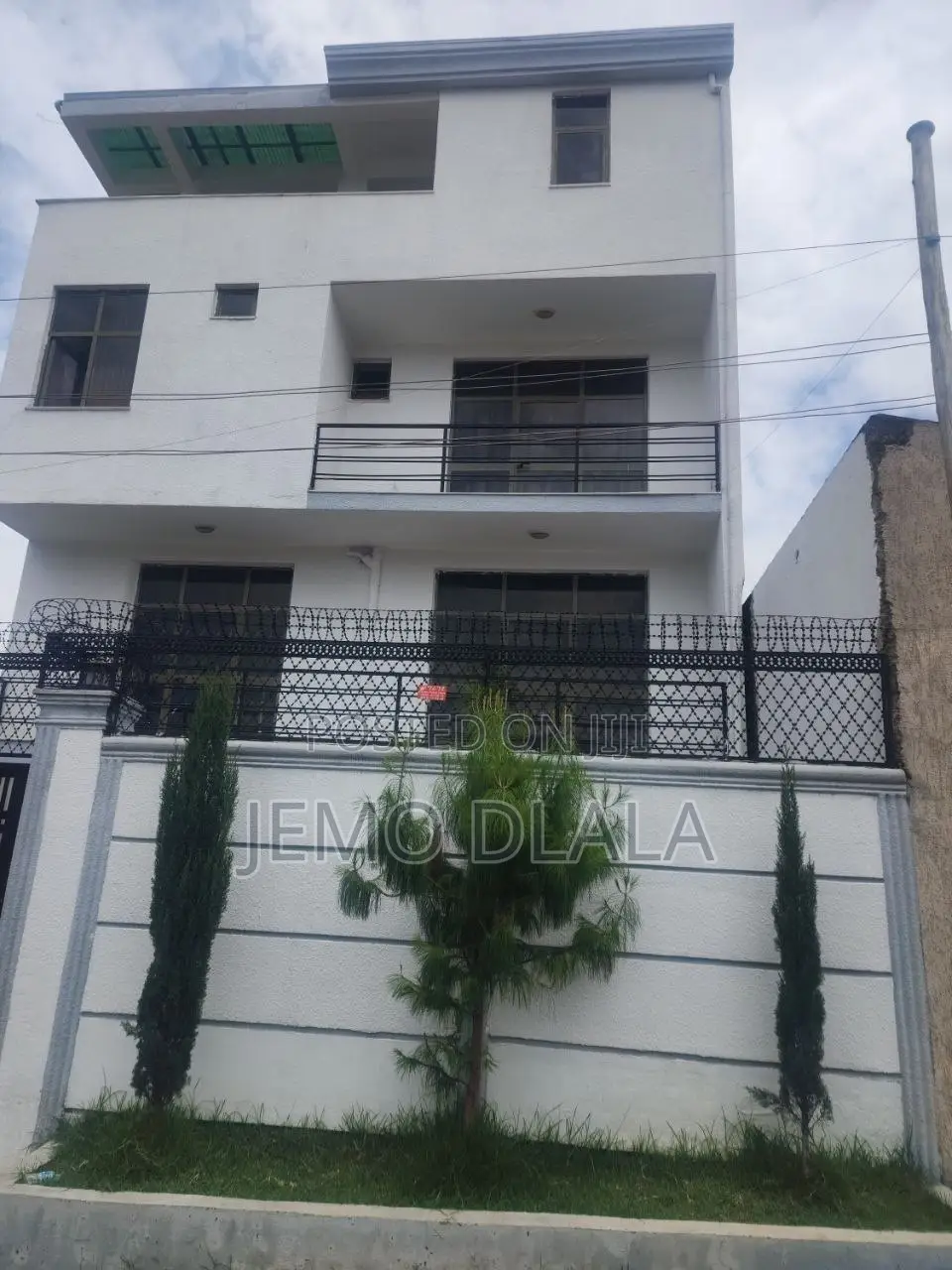Furnished 4bdrm House in Jemo Mikael, Nifas Silk-Lafto for sale